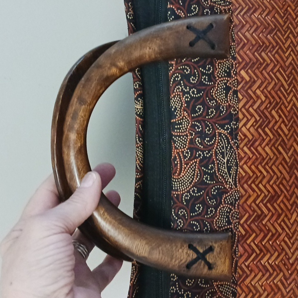 Thailand Woven Basket/Fabric/Wood Zippered Purse - Picture 13 of 16